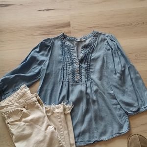 Mine denim pleated size small top 3/4 sleeves